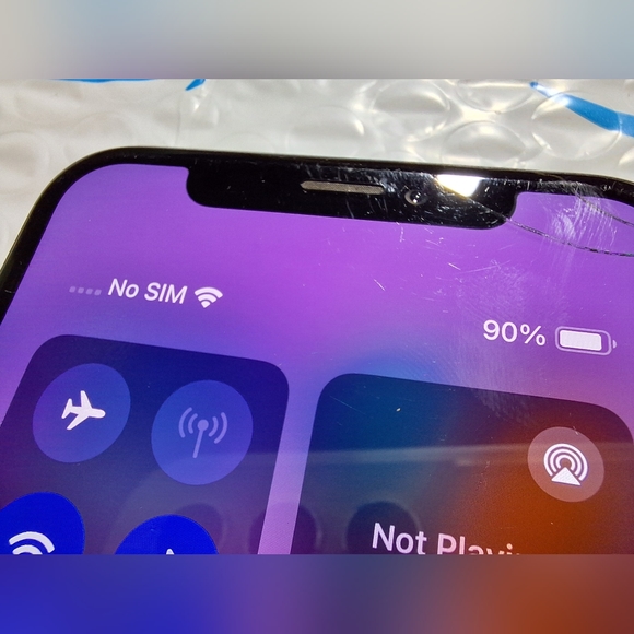 iPhone Xs - (UNLOCKED) - Picture 7 of 10